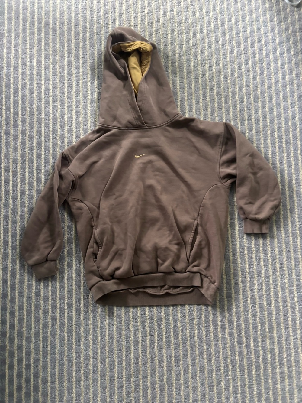 Nike Men’s Brown Crewneck Hoodie with Gold Accents